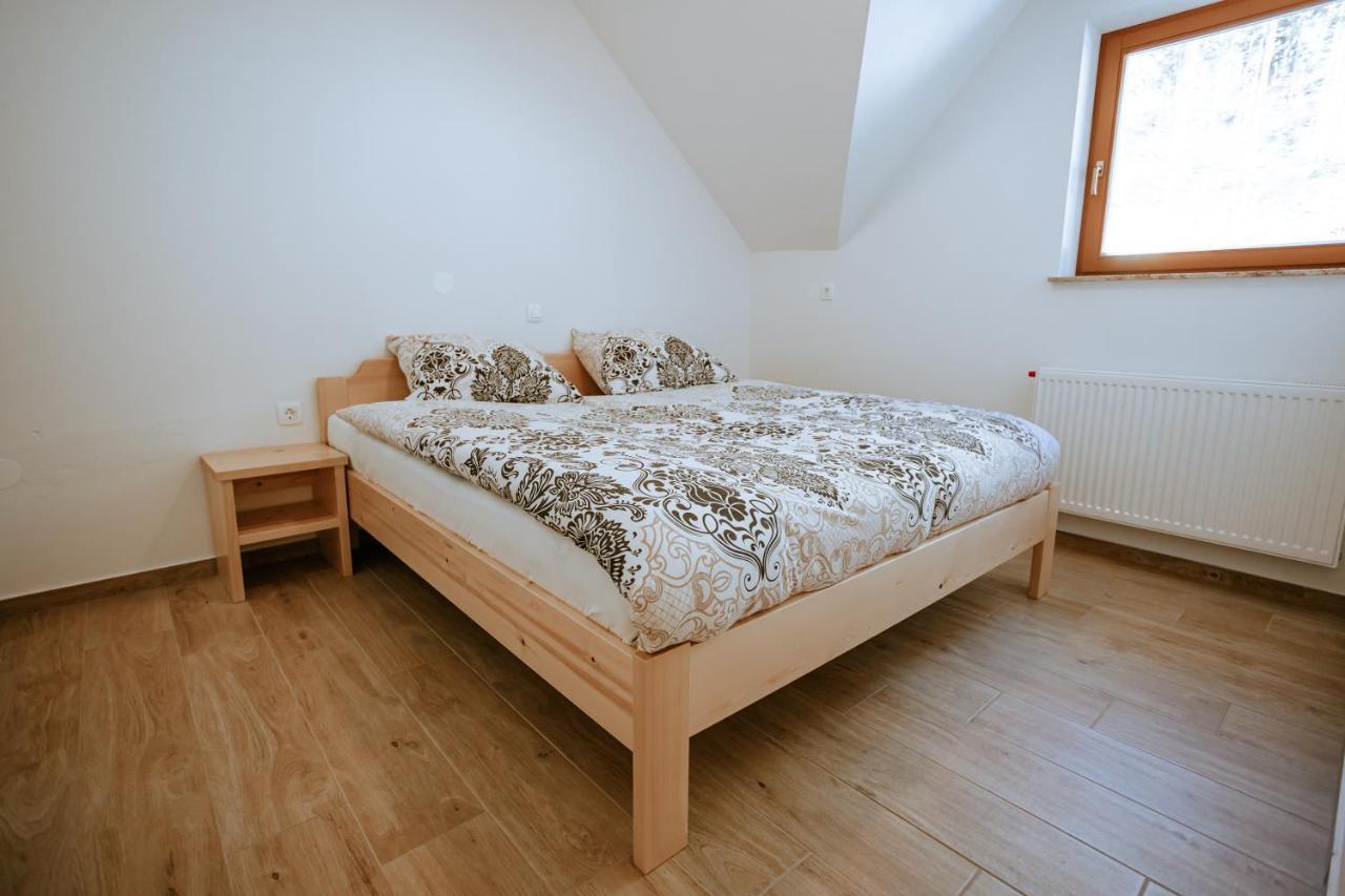 Apartments Cenda Zelezniki Kültér fotó