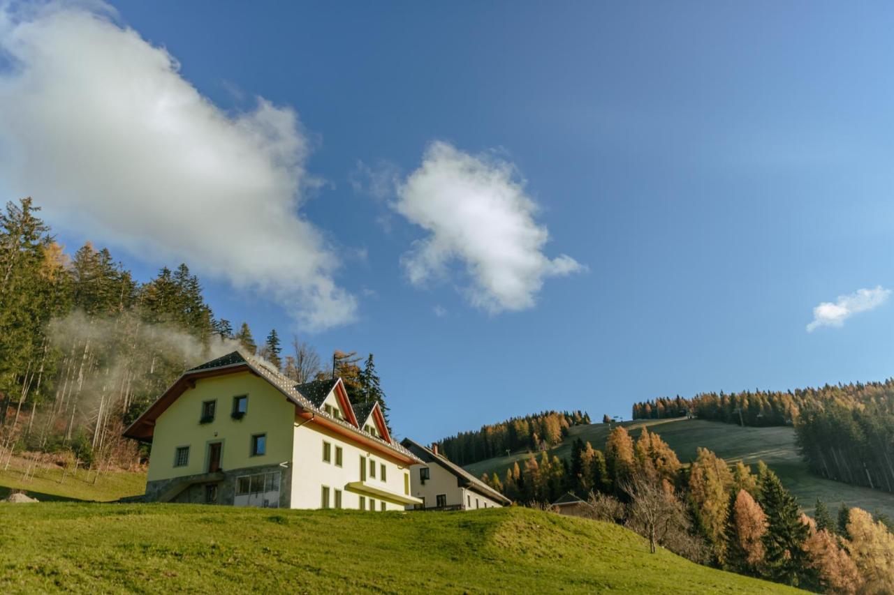 Apartments Cenda Zelezniki Kültér fotó